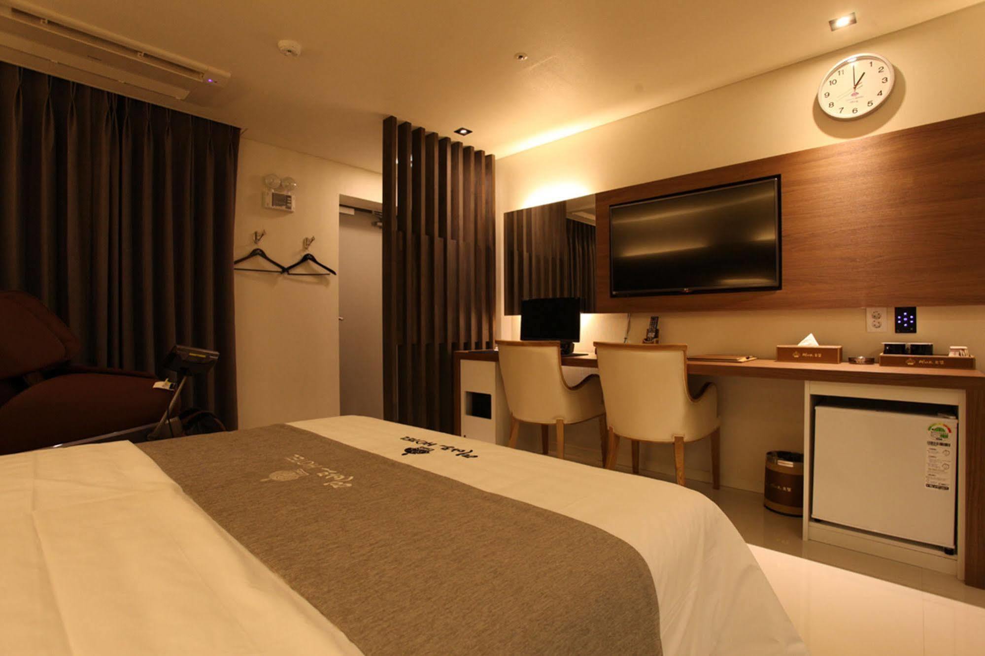 Drive In Hotel Tiamo Pocheon Esterno foto